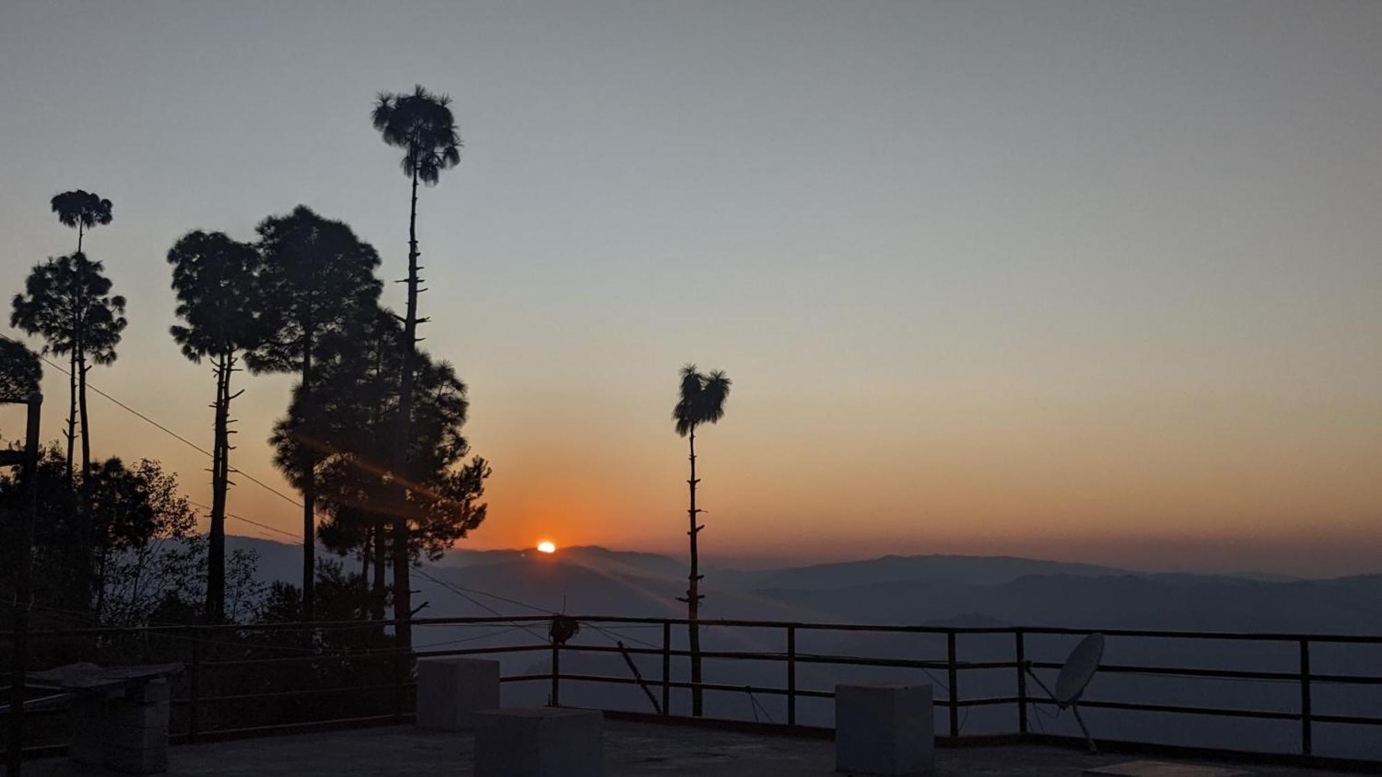 The Buransh Inn Almora Dış mekan fotoğraf